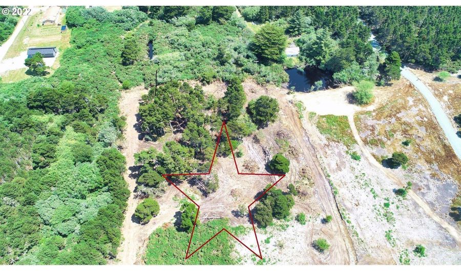 20 St SW, Bandon, OR 97411 - 0 Beds, 0 Bath