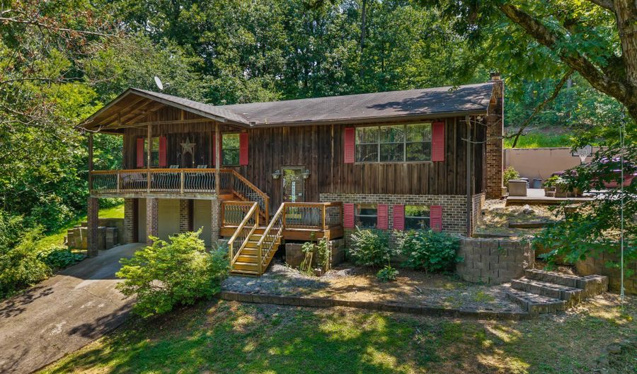 144 Bible Dr, Benton, TN 37307 - 4 Beds, 3 Bath