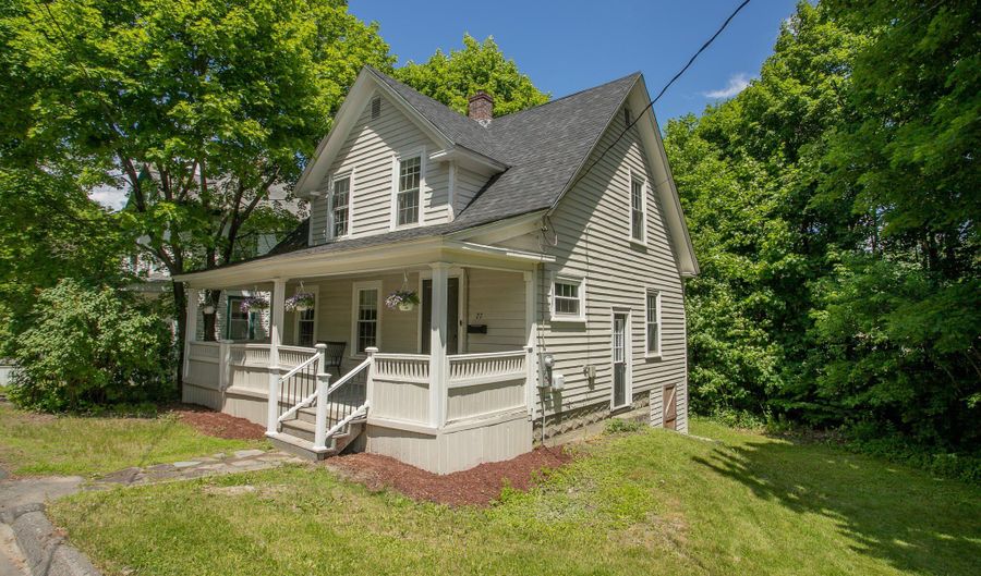27 Princeton St, Bangor, ME 04401 - 3 Beds, 1 Bath