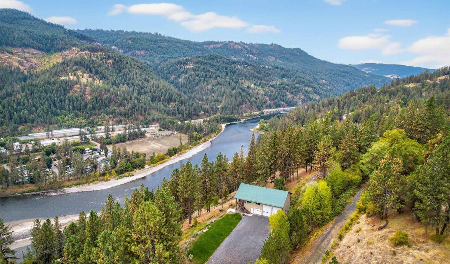 283 Quail Dr, Ahsahka, ID 83520 - 2 Beds, 2 Bath