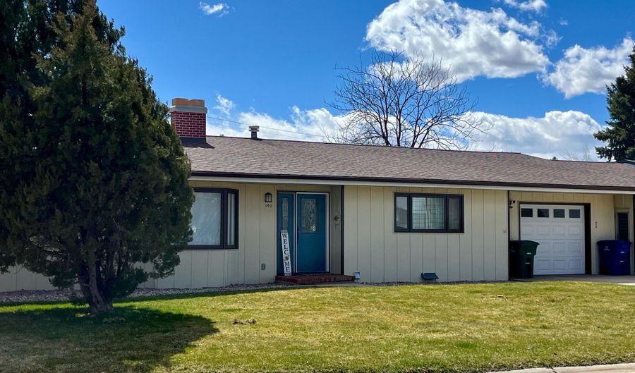 140 Crescent Dr, Sheridan, WY 82801 - 3 Beds, 2 Bath