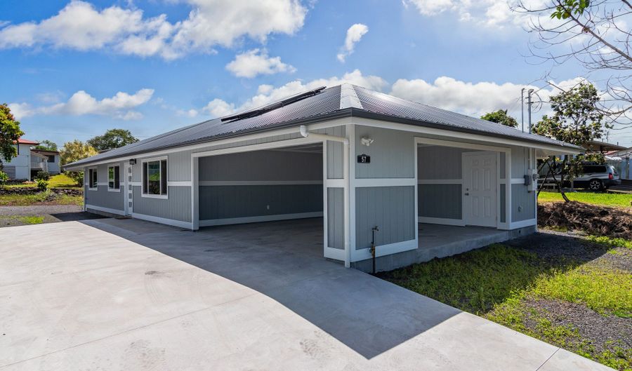 57 HOKULANI St, Hilo, HI 96720 - 3 Beds, 3 Bath