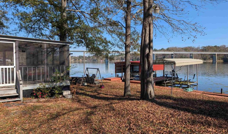 523 MARINA Rd, Adger, AL 35006 - 2 Beds, 1 Bath