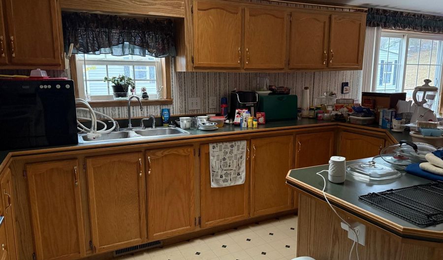 20 Ponderosa Park, Charlestown, NH 03603 - 3 Beds, 2 Bath