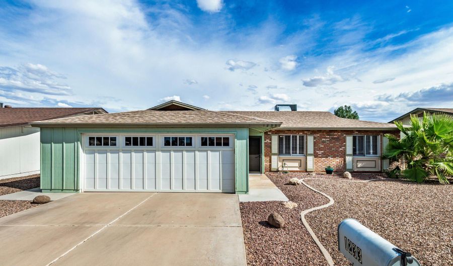 1233 W Dublin St, Chandler, AZ 85224 - 3 Beds, 2 Bath