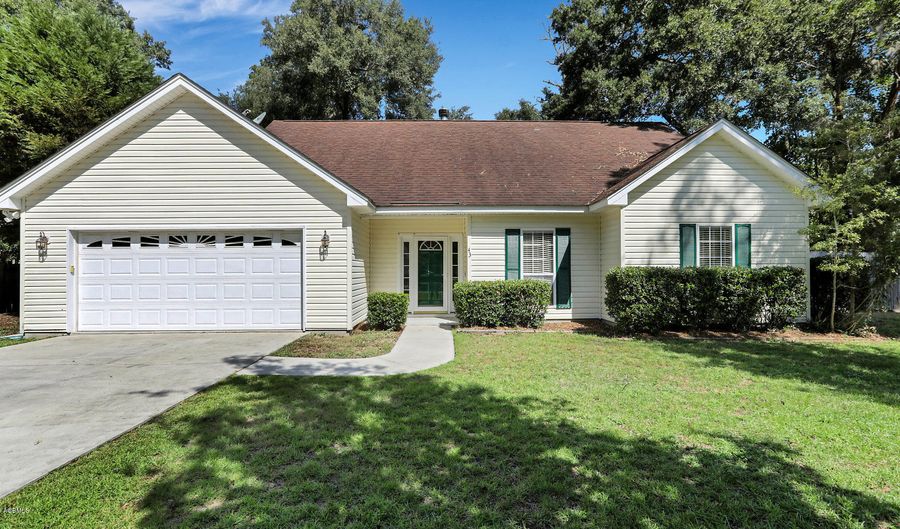 43 Westminster Pl, Beaufort, SC 29907 - 3 Beds, 2 Bath