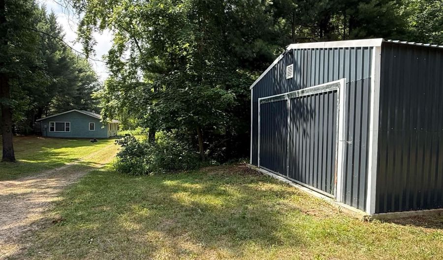 1469 Evergreen Ct, Adams, WI 53910 - 2 Beds, 1 Bath