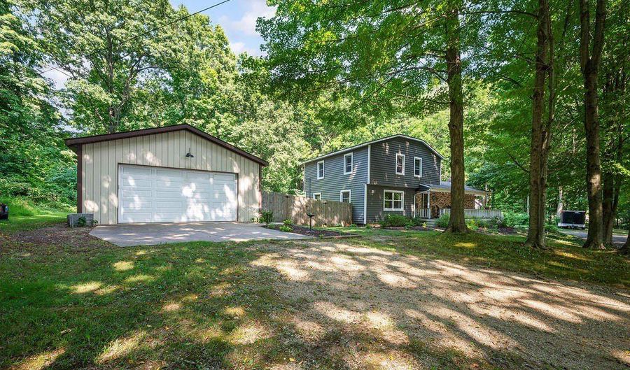 3393 113th Ave, Allegan, MI 49010 - 2 Beds, 4 Bath