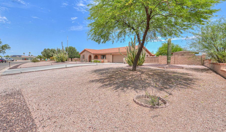 14975 S OAKMONT Dr, Arizona City, AZ 85123 - 2 Beds, 2 Bath