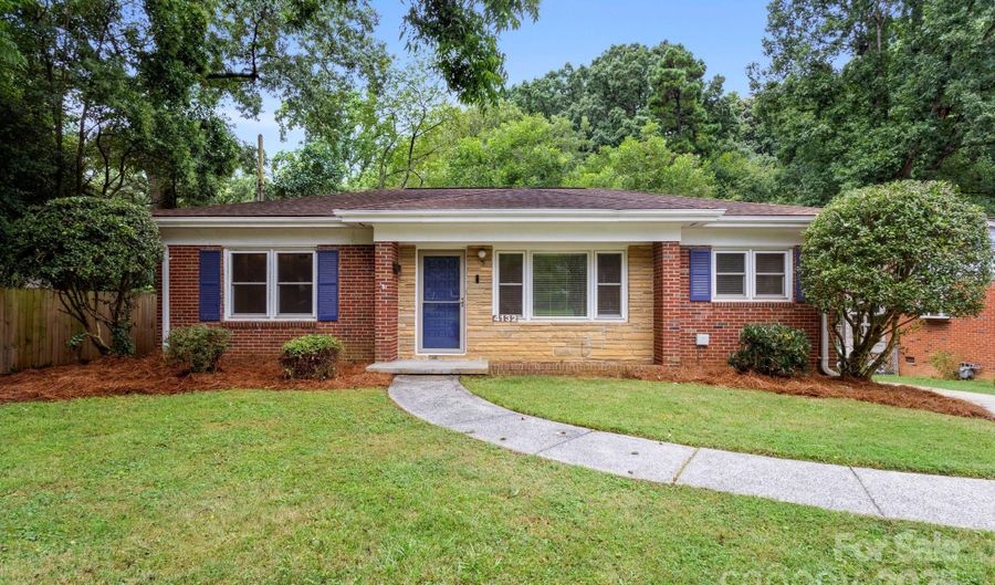 4132 Greenhaven Ln, Charlotte, NC 28205 - 3 Beds, 1 Bath