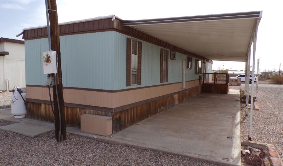 44247 Olive St, Bouse, AZ 85325 - 2 Beds, 1 Bath