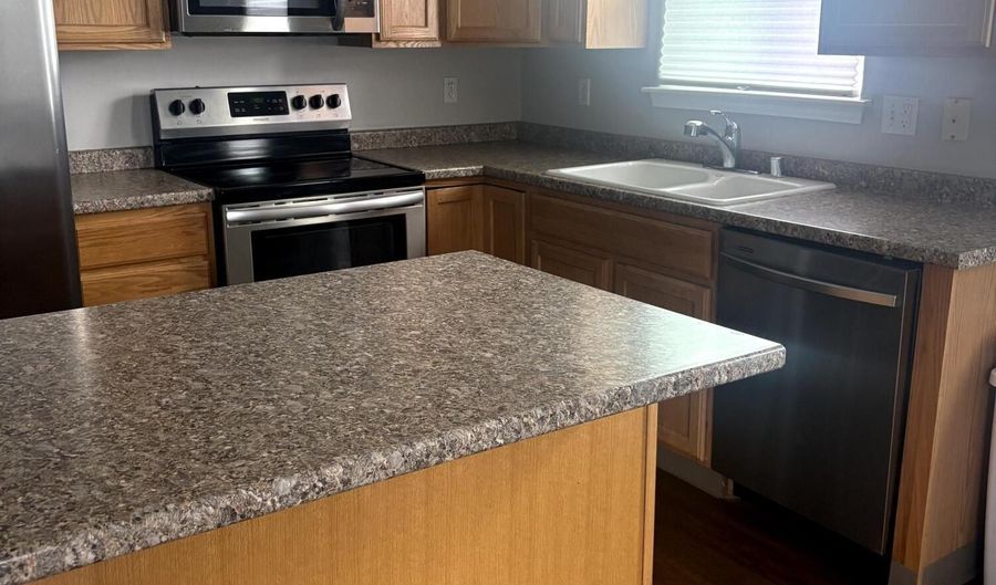 123 E 24th Ave #5, Anchorage, AK 99503 - 2 Beds, 2 Bath