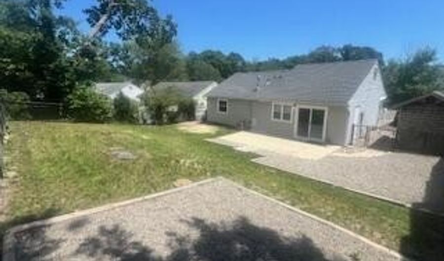 142 Village Dr, Barnegat, NJ 08005 - 3 Beds, 1 Bath