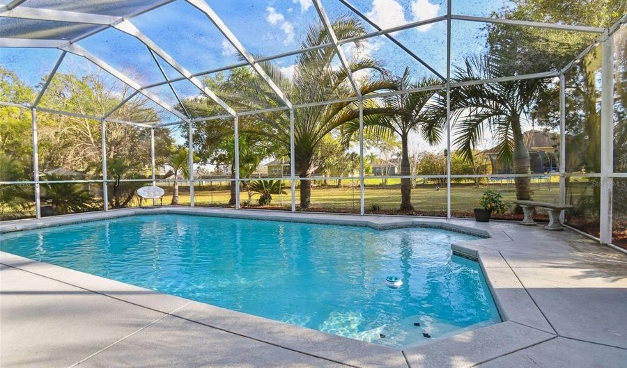 5261 WATERWOOD Dr, Bartow, FL 33830 - 3 Beds, 2 Bath