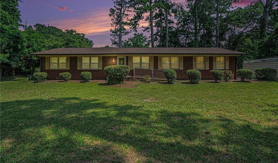 245 Forest Heights Dr, Athens, GA 30606 - 3 Beds, 2 Bath