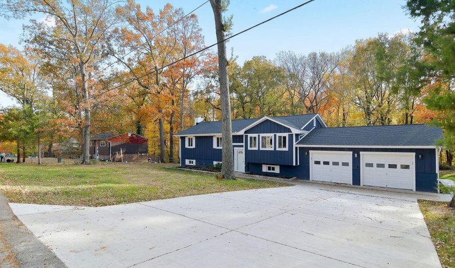 2016 SPRING GROVE Dr, Accokeek, MD 20607 - 5 Beds, 3 Bath