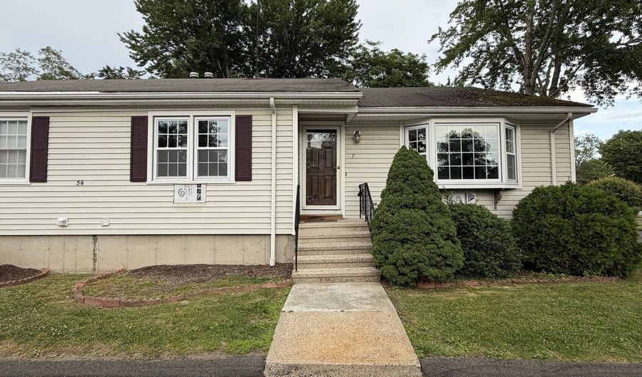 56 Janet Cir 7, Bridgeport, CT 06606 - 2 Beds, 2 Bath