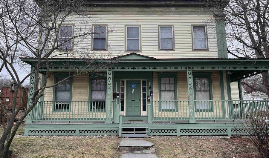28 Brook St, Brattleboro, VT 05301 - 8 Beds, 4 Bath