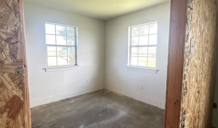 400 E Highway 67, Alvarado, TX 76009 - 0 Beds, 0 Bath