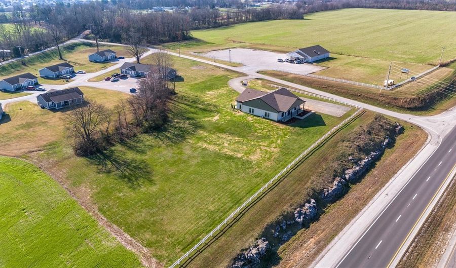 108 Flat A Quarry Rd, Auburn, KY 42206 - 1 Beds, 1 Bath