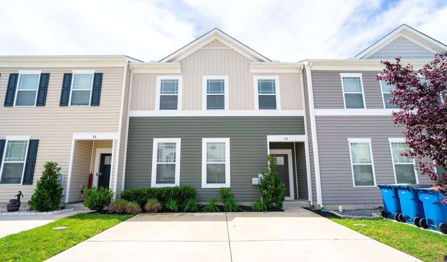 44 PEPPERWOOD Dr, Camden Wyoming, DE 19934 - 3 Beds, 3 Bath