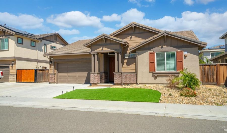 761 Razorbill St, Vacaville, CA 95688 - 3 Beds, 2 Bath