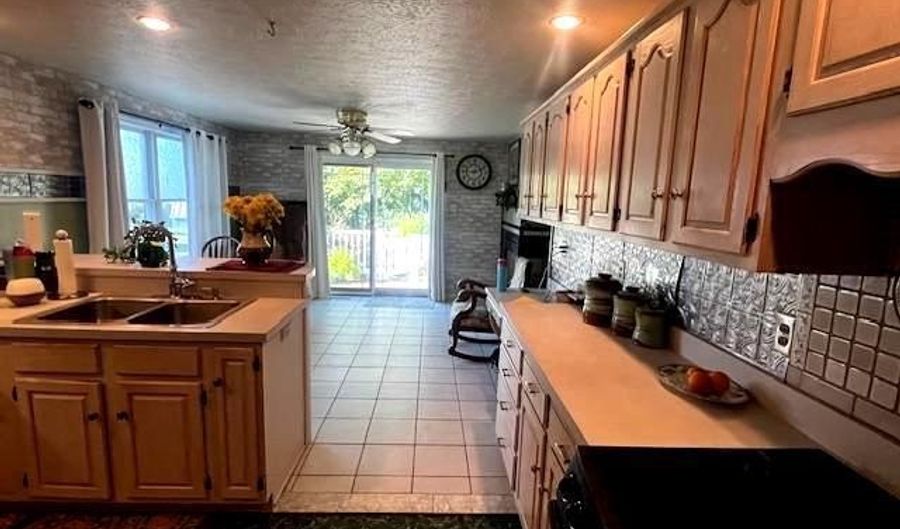 120 MILLER Ln, Augusta, WV 26704 - 3 Beds, 3 Bath