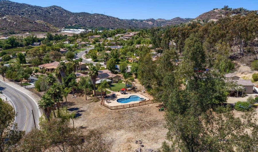 26138 Wyndemere, Escondido, CA 92026 - 4 Beds, 3 Bath