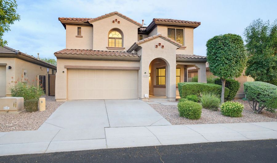 42919 N 43rd Dr, Anthem, AZ 85087 - 5 Beds, 3 Bath