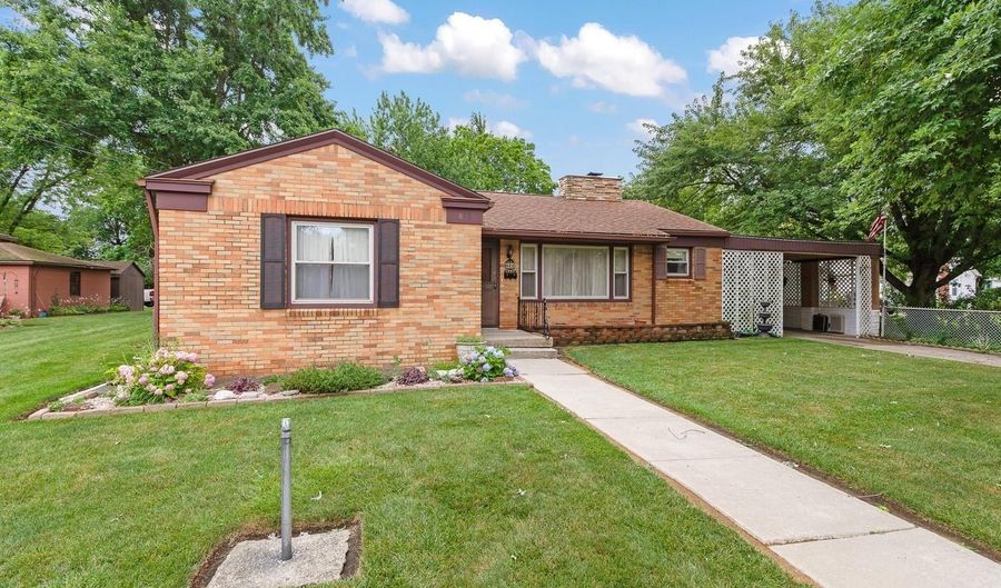 822 Croswell, Adrian, MI 49221 - 3 Beds, 3 Bath