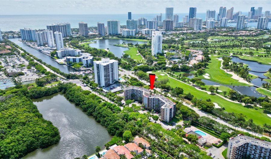 3301 N Country Club Dr 712, Aventura, FL 33180 - 2 Beds, 2 Bath