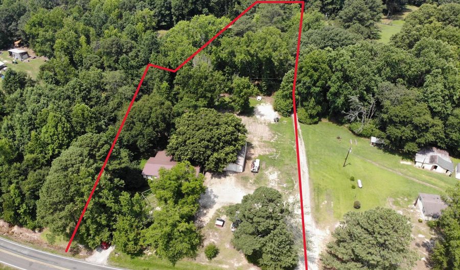 3204 Friendship Rd, Apex, NC 27502 - 3 Beds, 2 Bath