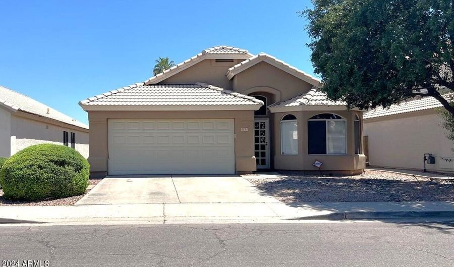 4781 W HARRISON St, Chandler, AZ 85226 - 3 Beds, 2 Bath
