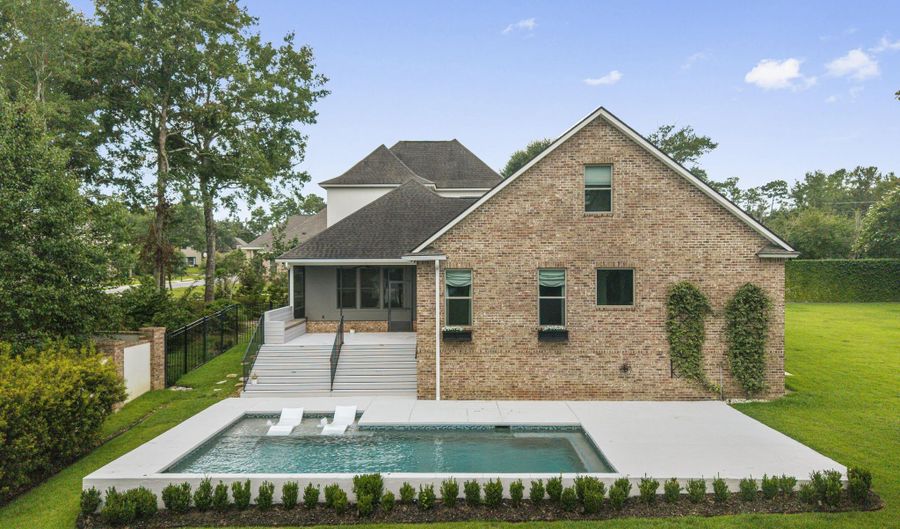 1908 Courtney Ln, Biloxi, MS 39532 - 5 Beds, 4 Bath