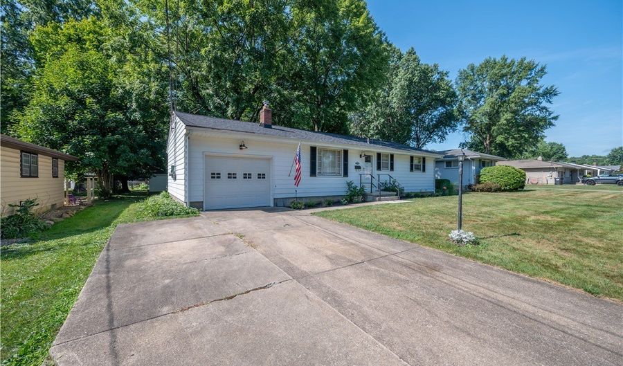 4263 Patricia Ave, Austintown, OH 44511 - 3 Beds, 1 Bath