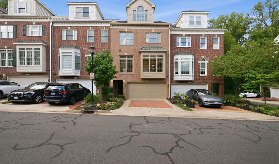 1719 22ND Ct N, Arlington, VA 22209 - 3 Beds, 5 Bath