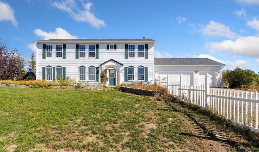 5485 DIVISION Ave, Cheyenne, WY 82007 - 5 Beds, 3 Bath
