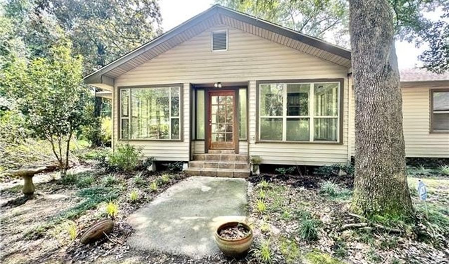 60078 LA-60 Hwy, Bogalusa, LA 70427 - 3 Beds, 3 Bath