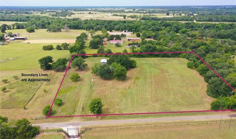 121 FCR 482, Teague, TX 75860 - 3 Beds, 4 Bath