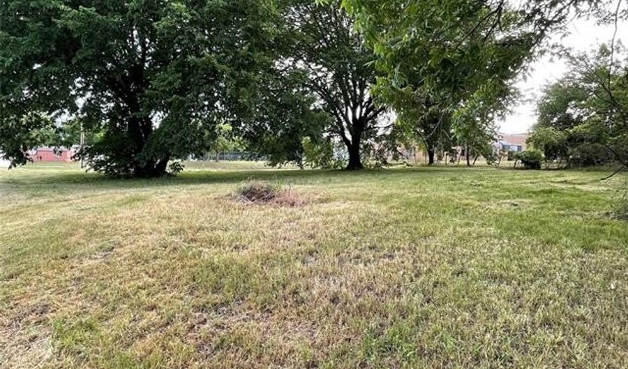 614 E Main, Ardmore, OK 73401 - 0 Beds, 0 Bath