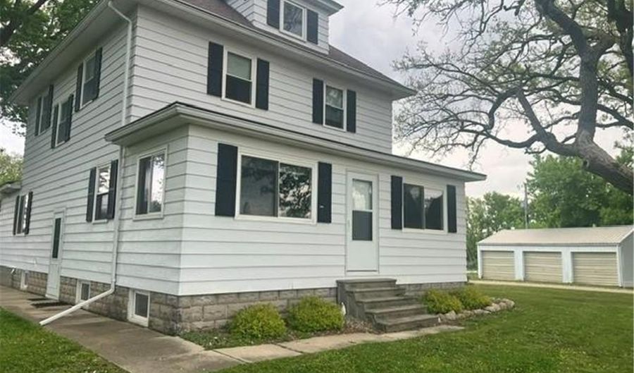 19443 560th Ave, Austin, MN 55912 - 4 Beds, 2 Bath