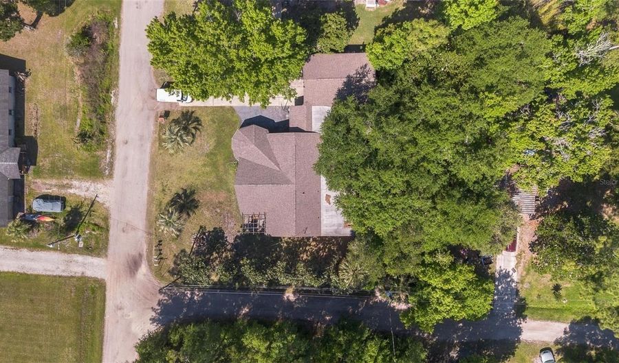 55715 JACK MOORE Rd, Astor, FL 32102 - 3 Beds, 2 Bath