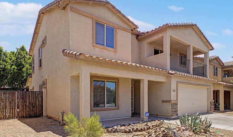 2569 S CHAPARRAL Rd, Apache Junction, AZ 85119 - 4 Beds, 3 Bath