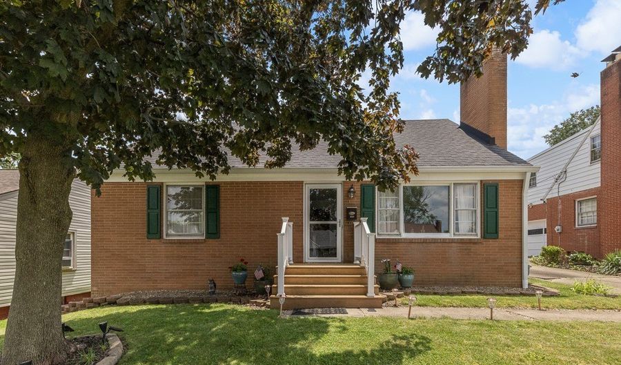 958 Cornell Dr, Alliance, OH 44601 - 4 Beds, 2 Bath