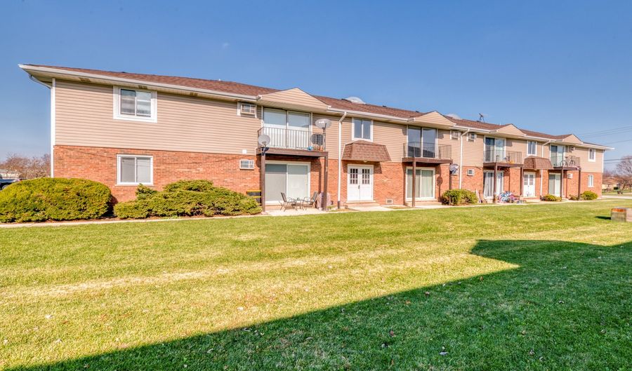 1713 Nelson Rd 3, New Lenox, IL 60451 - 2 Beds, 1 Bath