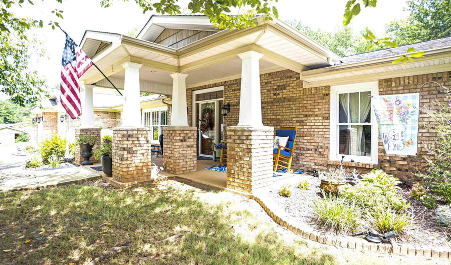 1507 LITTLEBRANDT Dr, Anniston, AL 36205 - 4 Beds, 2 Bath