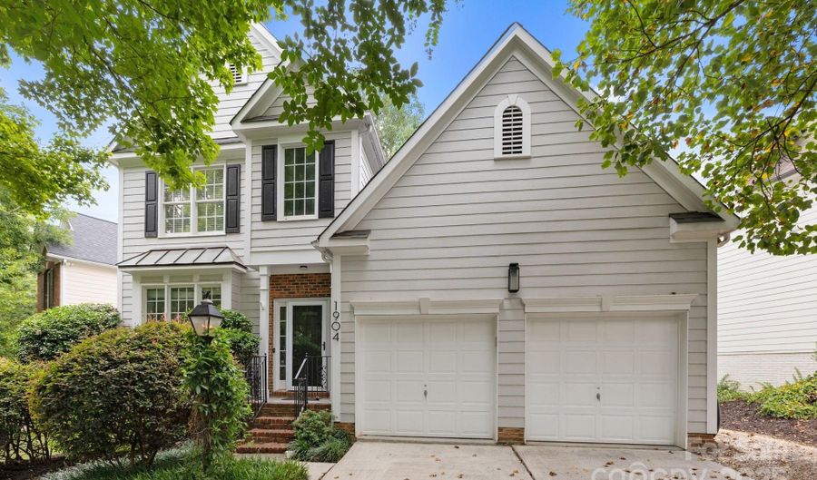 1904 Dearmon Dr, Charlotte, NC 28205 - 3 Beds, 3 Bath