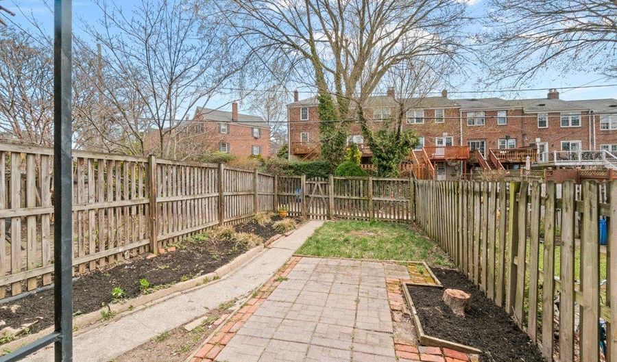 131 STANMORE Rd, Baltimore, MD 21212 - 4 Beds, 2 Bath