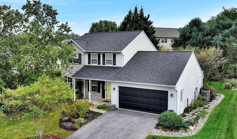 2602 ANDREW Dr, Sinking Spring, PA 19608 - 3 Beds, 3 Bath