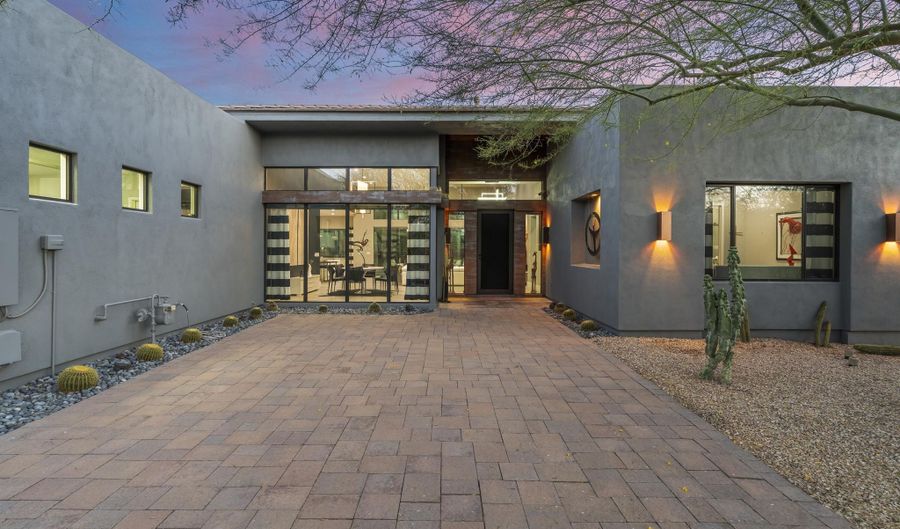 7067 E RIDGEVIEW Ln, Carefree, AZ 85377 - 3 Beds, 3 Bath